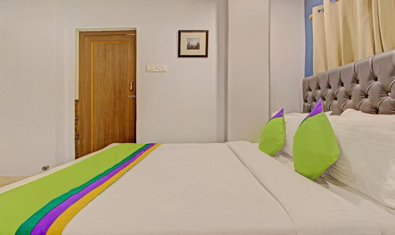 Hotel Royal Crowne Near Kolkata Airport 外观 照片