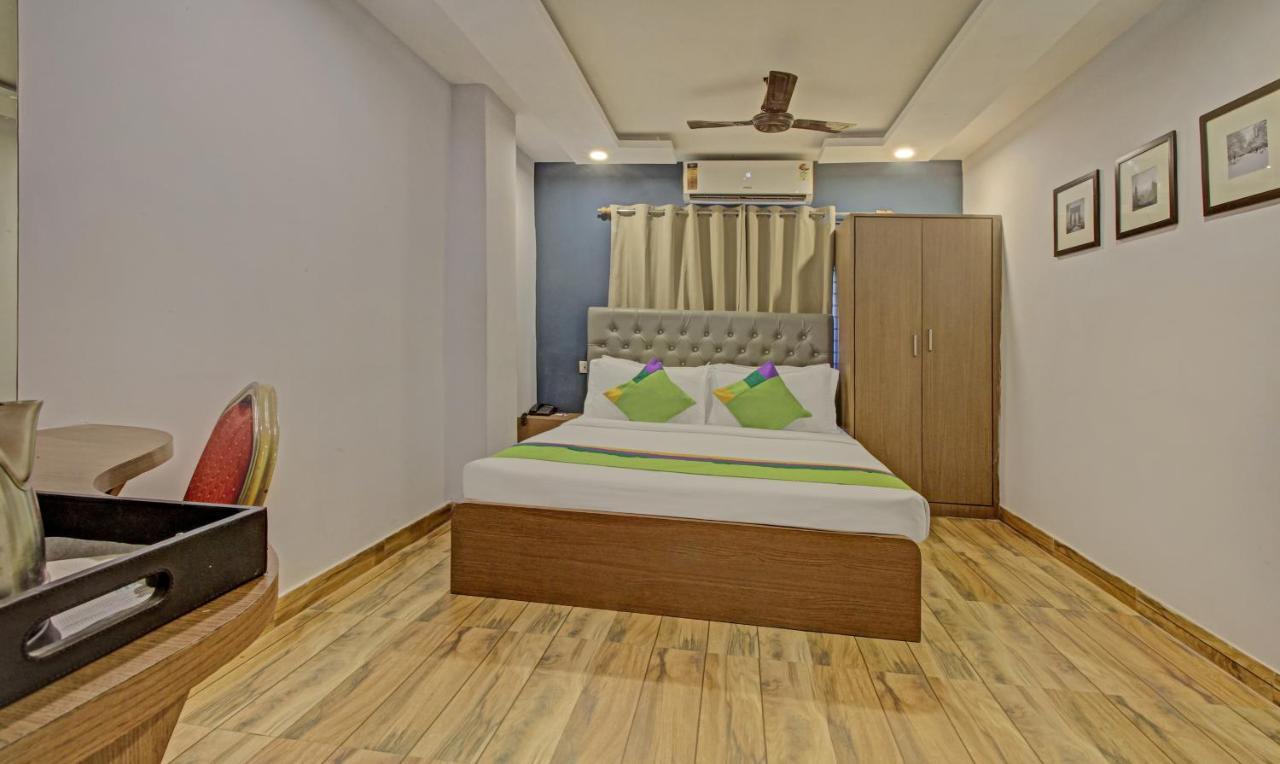 Hotel Royal Crowne Near Kolkata Airport 外观 照片
