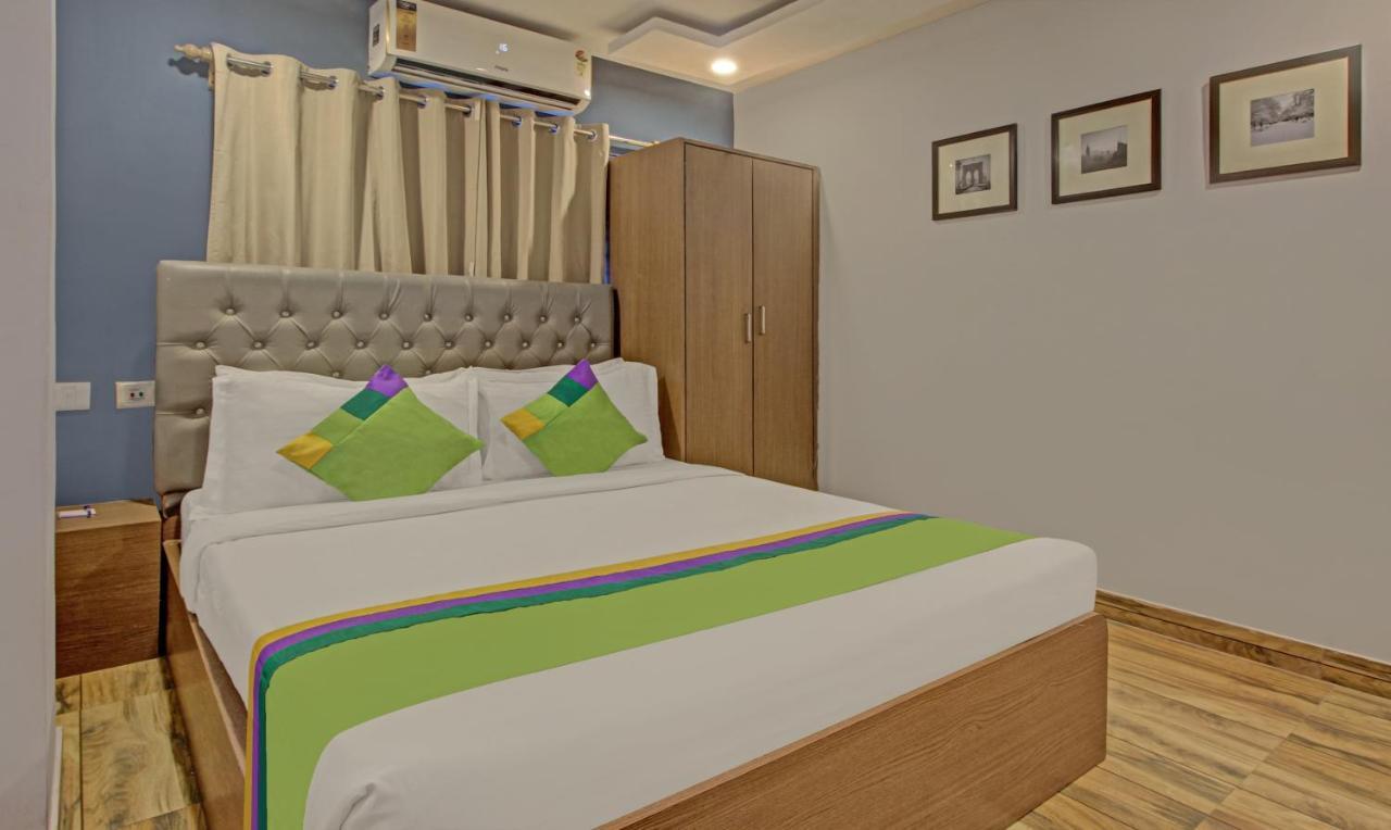 Hotel Royal Crowne Near Kolkata Airport 外观 照片