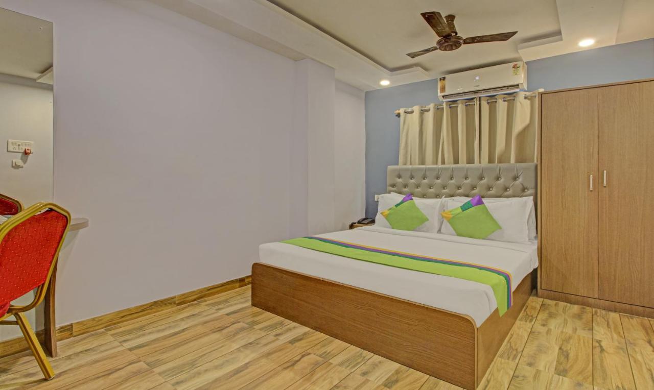 Hotel Royal Crowne Near Kolkata Airport 外观 照片