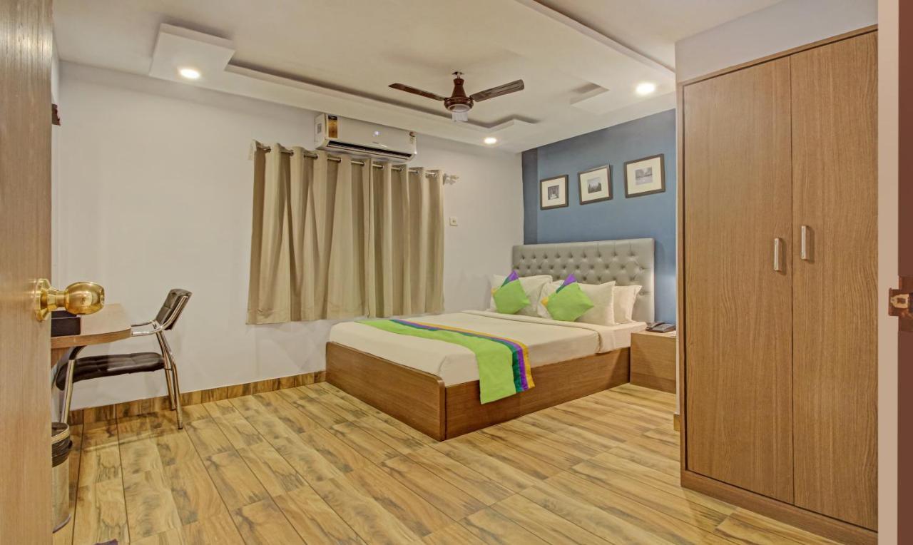 Hotel Royal Crowne Near Kolkata Airport 外观 照片